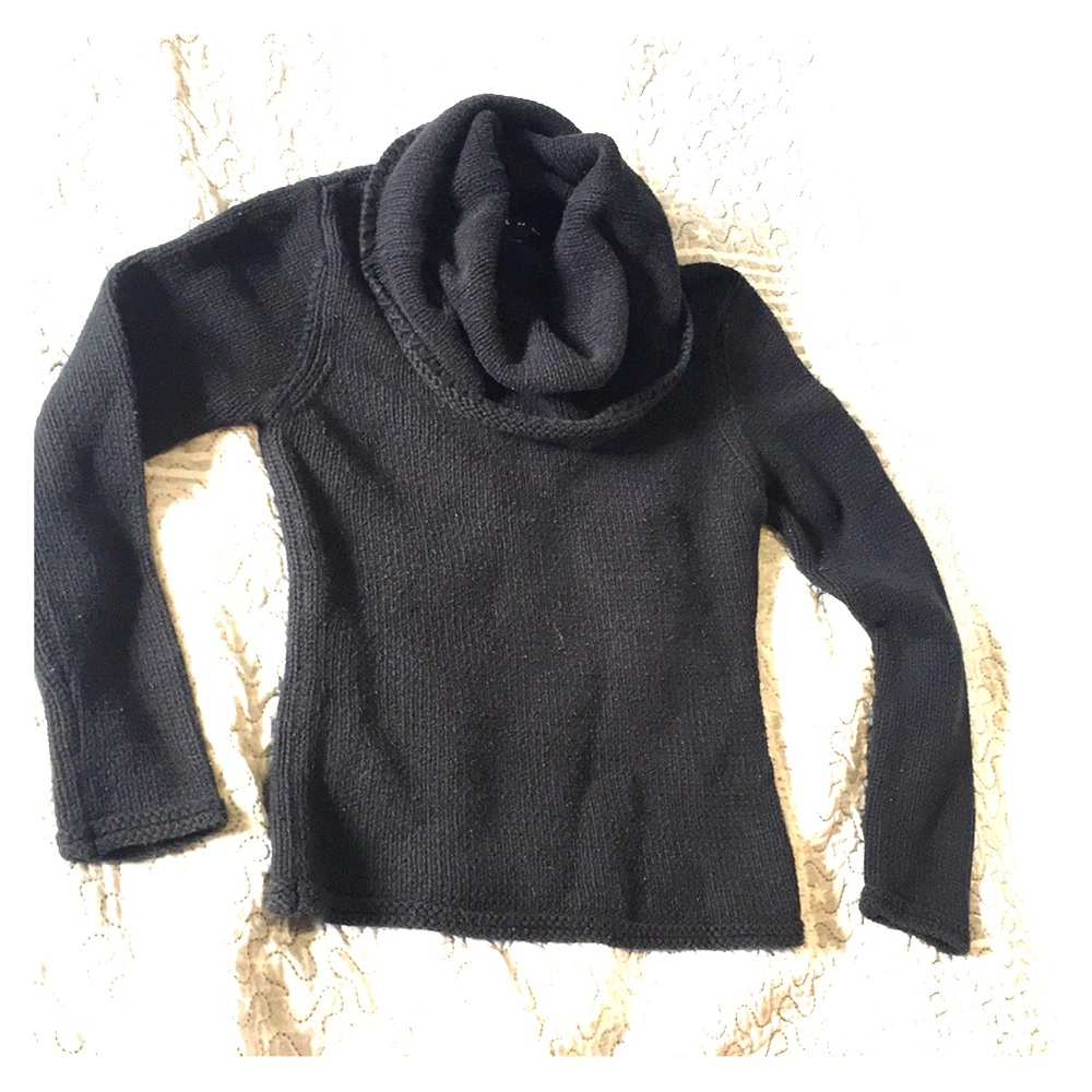 Knit sweater